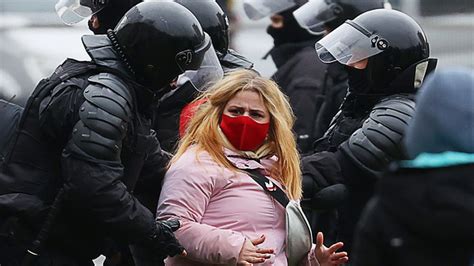 Belarus Over 1000 Arrested At Latest Anti Government Protest Bbc News