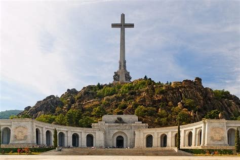 El Valle De Los Caídos Un Conjunto Monumental Con Historia Absolut