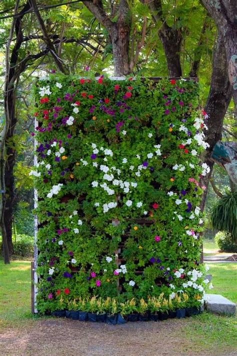 30 Wonderful Vertical Garden Ideas