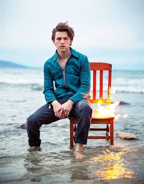 Tom is the only teenager and the youngest actor to ever. Tom Holland Height, Age, Affair, Bio, Net Worth, Wiki, Facts & More - VeKnow