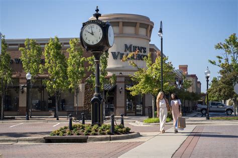 Brier Creek Commons :: American Asset Corporate