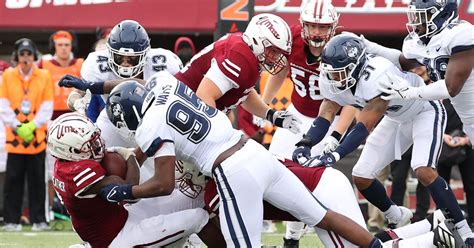 Uconn Football Vs Umass Minutemen How To Watch By The Numbers What
