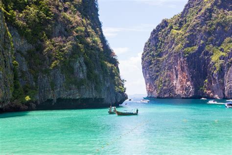 タイの秘境ビーチ「ピピ島」の見どころと行き方【プーケット旅行記】 life is journey