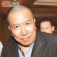 陳振聰工人用升降機睇醫生要預早申請 — 「楠樺居」6個工人 陳振聰太太 200頁惡僱主日誌獨家曝光 20190527（壹週刊 next）. 大輝主席入稟促陳公開爆料人 - 太陽報