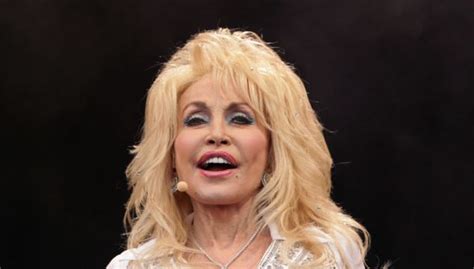 dolly parton s book to be adapted by reece witherspoon s production company