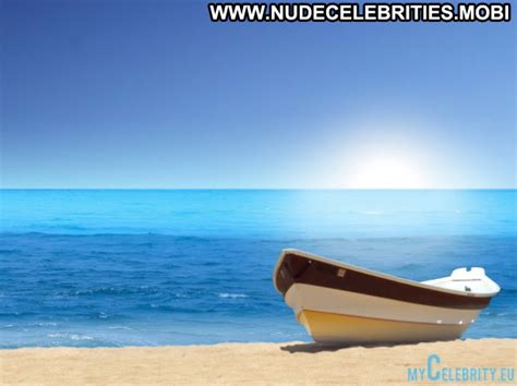 Ashley Benson The Beach Usa Beach Topless Celebrity Hawaii Beautiful Hollywood Nude Club