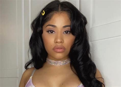 Cardi Bs Sister Hennessy Carolina Leaves Little To The Imagination