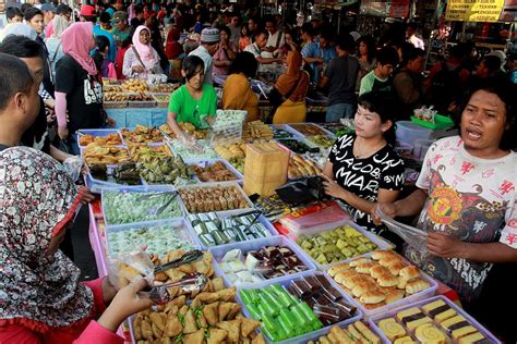 Mengenal Istilah Ngabuburit Tradisi Ramadhan Dari Jawa Barat Arocki