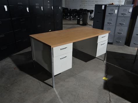 A few years later, they steelcase first started in michigan, usa in 1912 as the metal office furniture company. Used Metal Desk | Used Desks | Office Furniture Warehouse