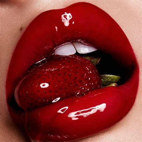 Pin By Fernanda Herrera On A 1 1 Ladies In Red In 2020 Lips