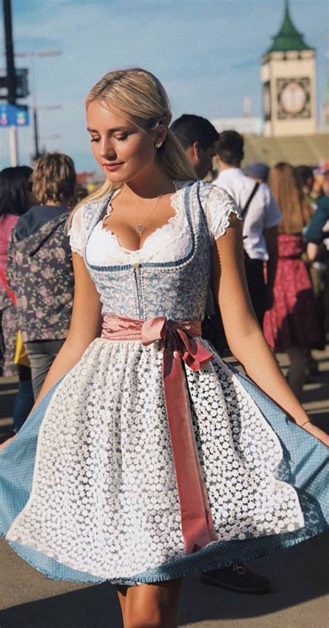 pin by pbwv on dirndl oktoberfest woman oktoberfest outfit german traditional dress
