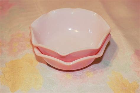 Hazel Atlas Pink Ripple Crinoline Set Of Bowls Etsy Glass
