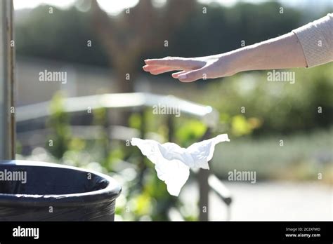 Throwing Litter Hi Res Stock Photography And Images Alamy