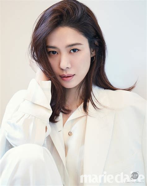 She is best known for starring in the television dramas glass slippers (2002), miss kim's million dollar quest (2004), the land (2004). Kim Hyun Joo: "Chị đại" kín tiếng nhất showbiz Hàn, tuổi ...