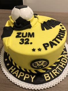 Lass dir himmlisches gebäck aus käsesahne oder mit erdbeeren liefern. Die 49 besten Bilder von Bvb Torte | Bvb torte, Bvb und ...