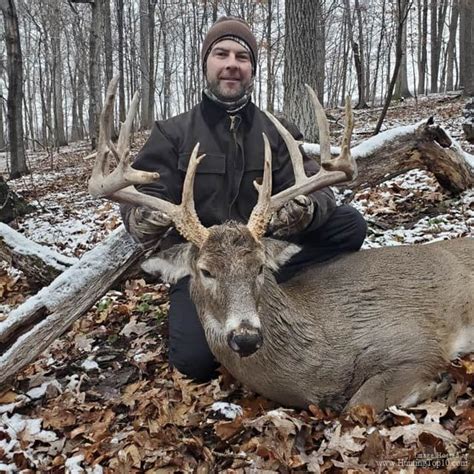 Pennsylvania Trophy Whitetail Deer Hunting At Big Cove Trophy Whitetails