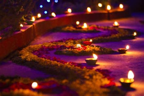 These are some simple ideas for diya decoration at home for you to try this diwali. Diwali: Décor Epitome Festival of India | My Decorative