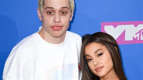 Dadurch nimmt es zum ersten mal sichtbar beziehung auf. Arianas Trennungs-Song: Wann hörte Pete ihn zum ersten Mal ...