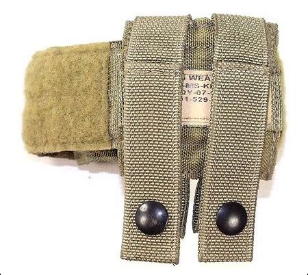 How a Navy SEAL Sets Up His Body Armor | SEALgrinderPT
