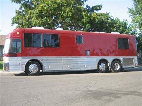 Motorhome Conversion Greyhound Bus Luxury Motorcoach Get In The Trailer