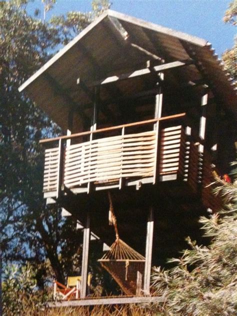 Jul 08, 2017 · using deck screws, attach the first bench slat flush with the bench front drilling screws into the horizontal supports. deck railing I like the horizontal slats and the curve for ...