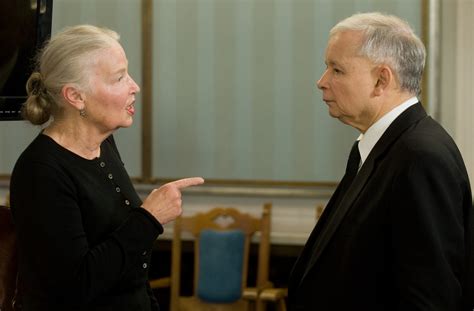 She lives in a country where have totall 37.97 million peoples with the average gdp $585.7 billion. Jadwiga Staniszkis: rząd nie ustąpi. "PiS szuka teorii spiskowych" - WP Wiadomości
