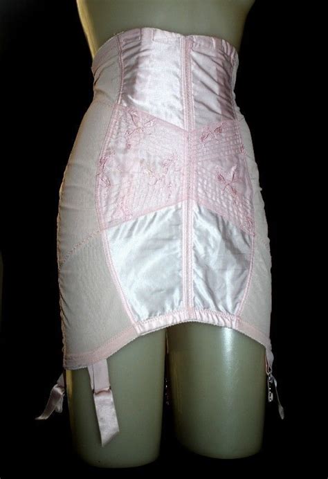 63 besten vintage corsets and girdles bilder auf pinterest korsetts garter und ganzkörper
