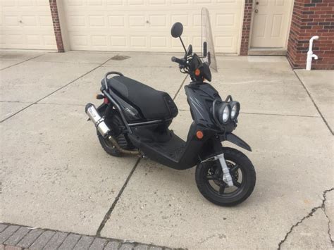 Front and rear side reflectors help maximize conspicuity in city traffic. 2011 Yamaha Zuma 125 Motorcycles for sale