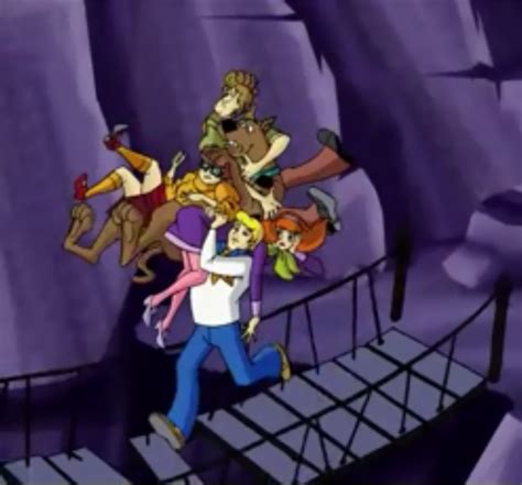 Fred Carries Everybody Scooby Doo Photo 32575554 Fanpop