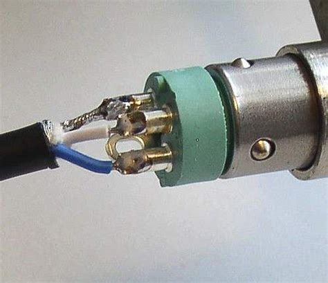 We did not find results for: How to Fix an XLR Cable (Soldering Guide)