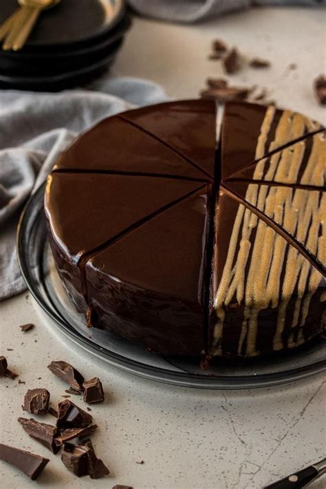 First, sprinkle gelatin over cold water and let stand for 2 minutes. Chocolate Mousse Mud Cake | Recipe | Mud cake, Chocolate ...