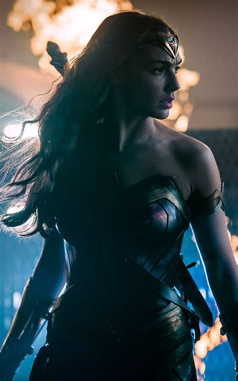 Hd wonder woman 4k wallpaper , background | image gallery in different resolutions like 1280x720, 1920x1080, 1366×768 and 3840x2160. Wonder Woman Justice League - Download Free HD Mobile ...