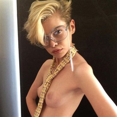 Stella Maxwell Naked Photos Collection Scandal Planet