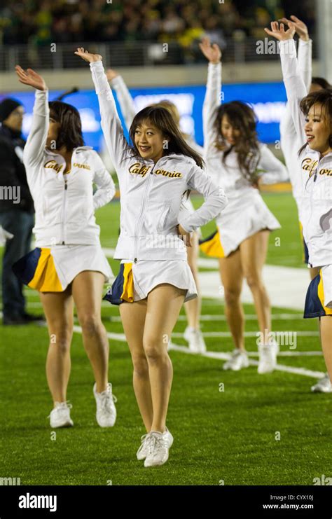Nov 11 2012 Berkeley Ca Usa Cal Cheerleaders Perform During The