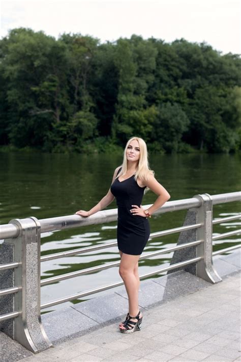 Belarusian Girl Anna From Minsk With Blonde Hair 31yo Id 124450