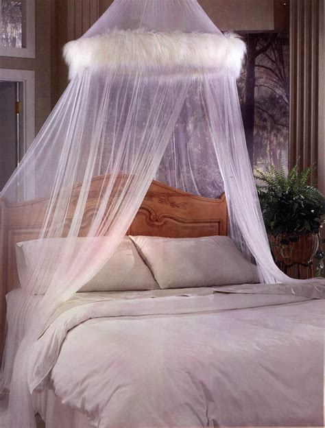 I have used two mosquito net in it. Mosquito Net Bed Canopy - "Dynasty"