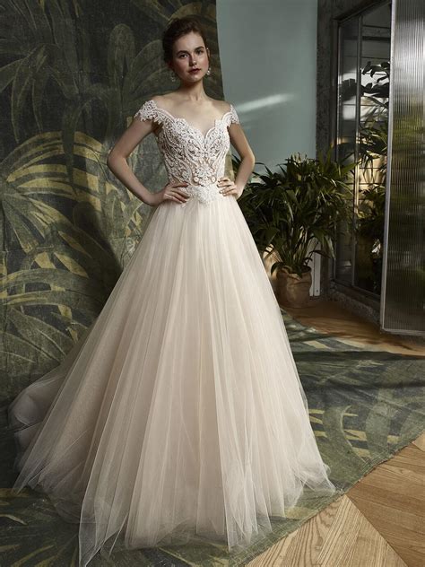 Damit sie mit ihrem enzoani brautkleid termin anschließend in allen aspekten zufrieden sind, haben wir auch sämtliche schlechten halten angebote. Brautkleid 184417 Enzoani ♥ Angelex Princess