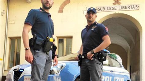 Taser A Carabinieri Polizia E Finanza Dal 30 Maggio Pistola Elettrica