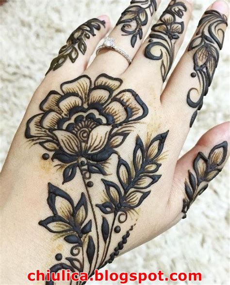 Semoga semua foto yang admin berikan menginspirasi buat anda semua. 5+ Astonishing Henna Tangan Pengantin Simple Dan Mudah ...