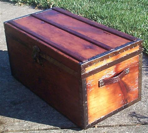 684 Restored Antique Trunks For Sale Dome Tops Humpbacks Flat Tops