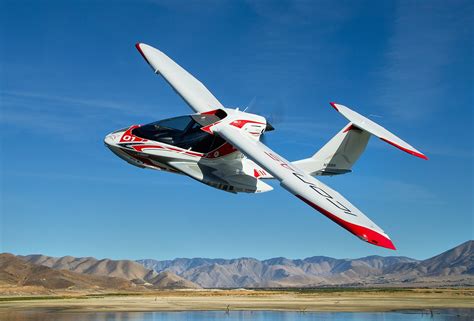 Passion For Luxury First Production Icon A5 Amphibian Plane Unveiled