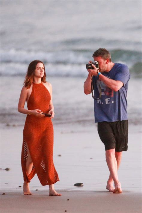 Ana De Armas And Ben Affleck Pack On Some Pda During A Romantic Stroll At The Beach In Costa