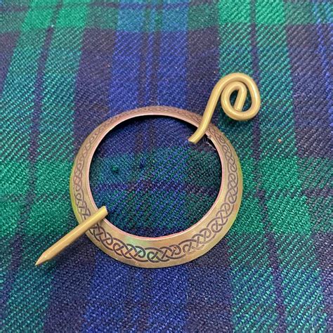 Celtic Knot Penannular Brooch Kilt Pin Cloak Clasp Renaissance Cloak
