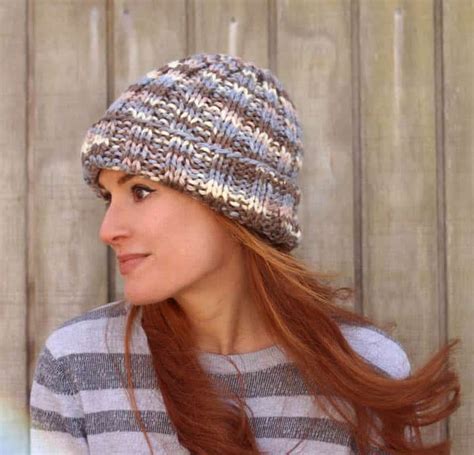 Flat Knit Hat Free Knitting Pattern- perfect for beginners! - Gina Michele