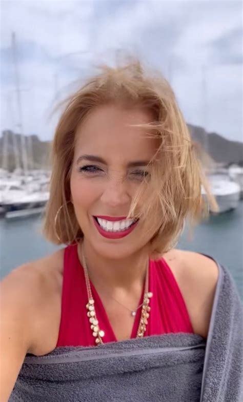 Apits Jasmine Harman Strips To Red Swimsuit On Yacht As She Reveals