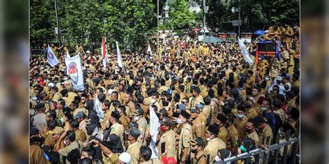 Para Kades Di Banten Tak Ikut Aksi Demo Revisi Uu Desa Di Jakarta