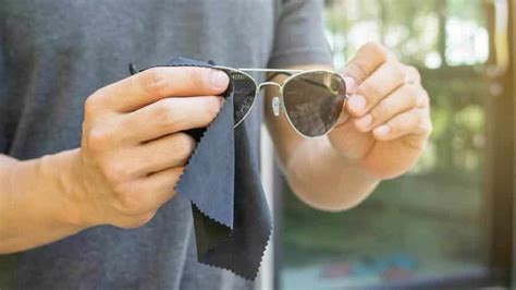 how to remove scratches from polarized ray ban sunglasses