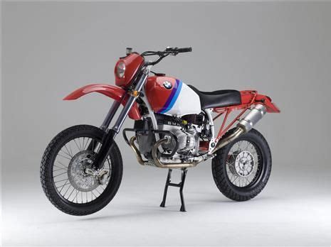 This is a replica bike that mickey rourke rode in the 1991 movie harley davidson and the marlboro man. Moorespeed BMW R100GS Marlboro. | Bmw motorcycles, Bmw ...