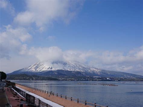 The site owner hides the web page description. 桜島雪景色(垂水市) | ゆるり 見て歩き