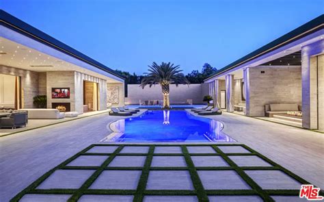 Inside Kylie Jenners New 36m ‘resort Style Compound Featuring Movie Theater Huge Pool And